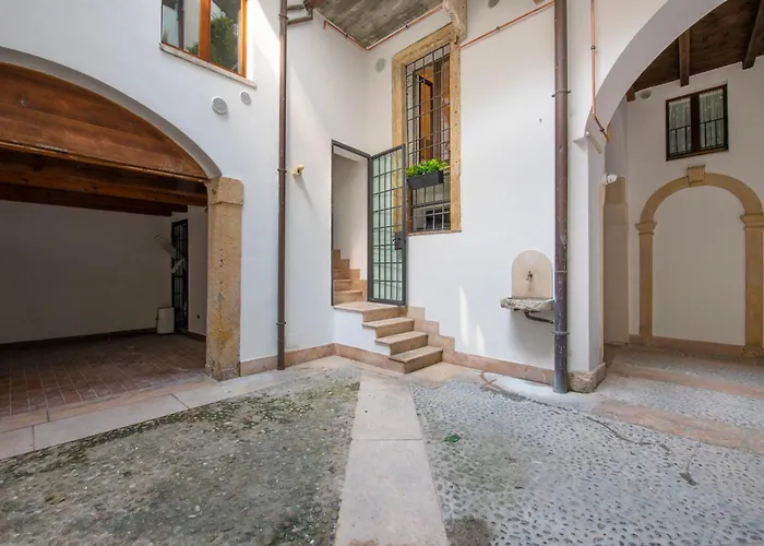 Borsarihouse Wifi & Smarttv Appartamento Verona
